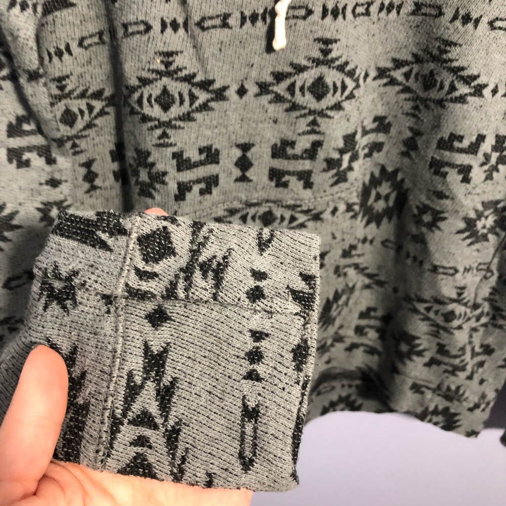 🦋Hollister zip-up sweatshirt🦋 - Picture 2 of 6